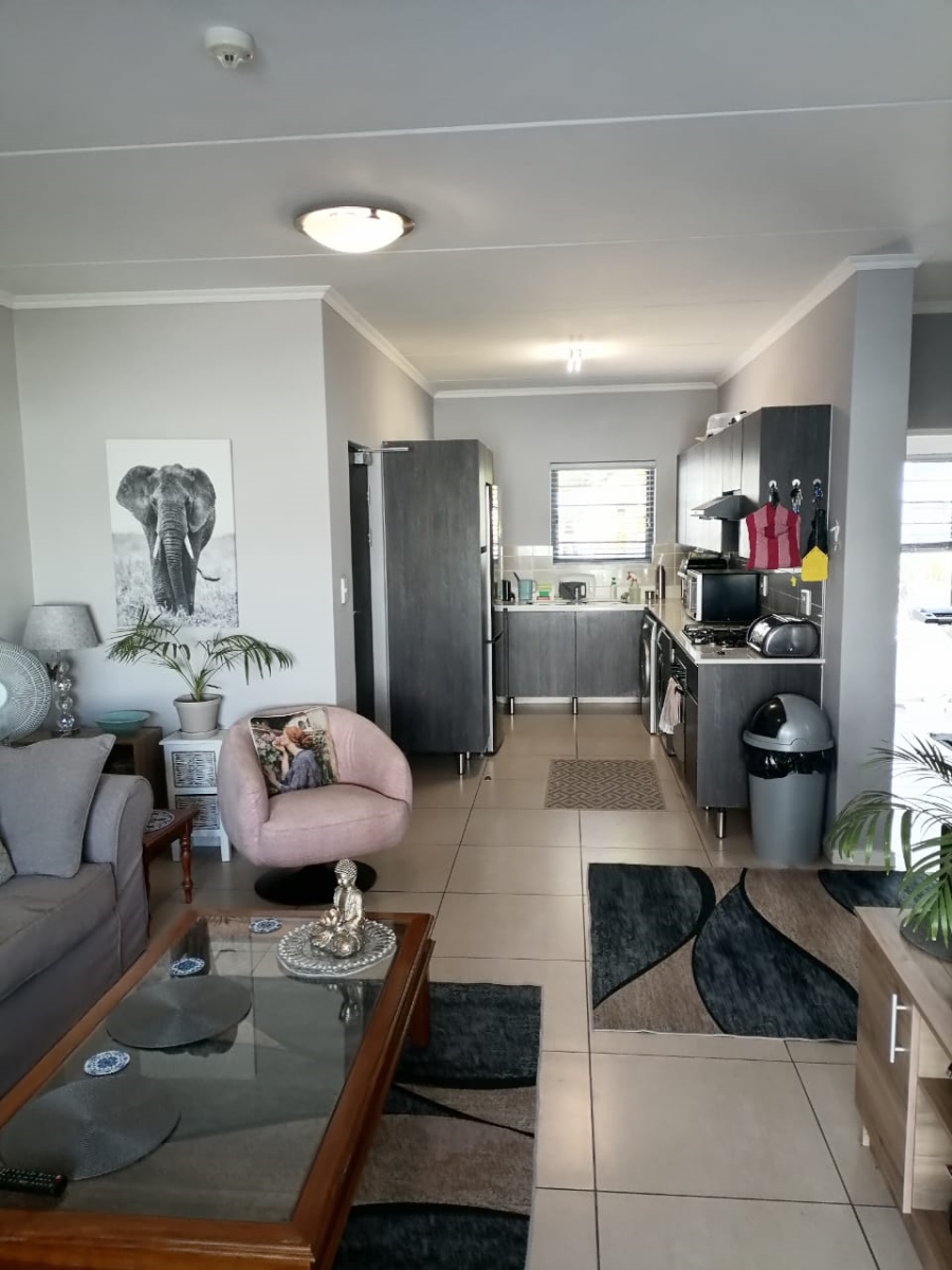 To Let 3 Bedroom Property for Rent in De Velde Western Cape